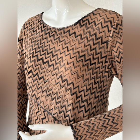 Missoni Wool Knit Dress • Designer Zigzag Pattern • Italian Luxury - Picture 6 of 8